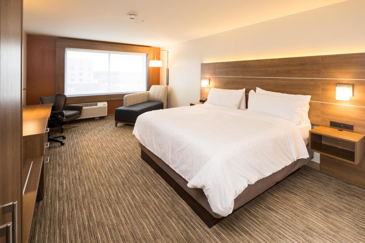 Holiday Inn Express & Suites Alpena - Downtown By Ihg Экстерьер фото