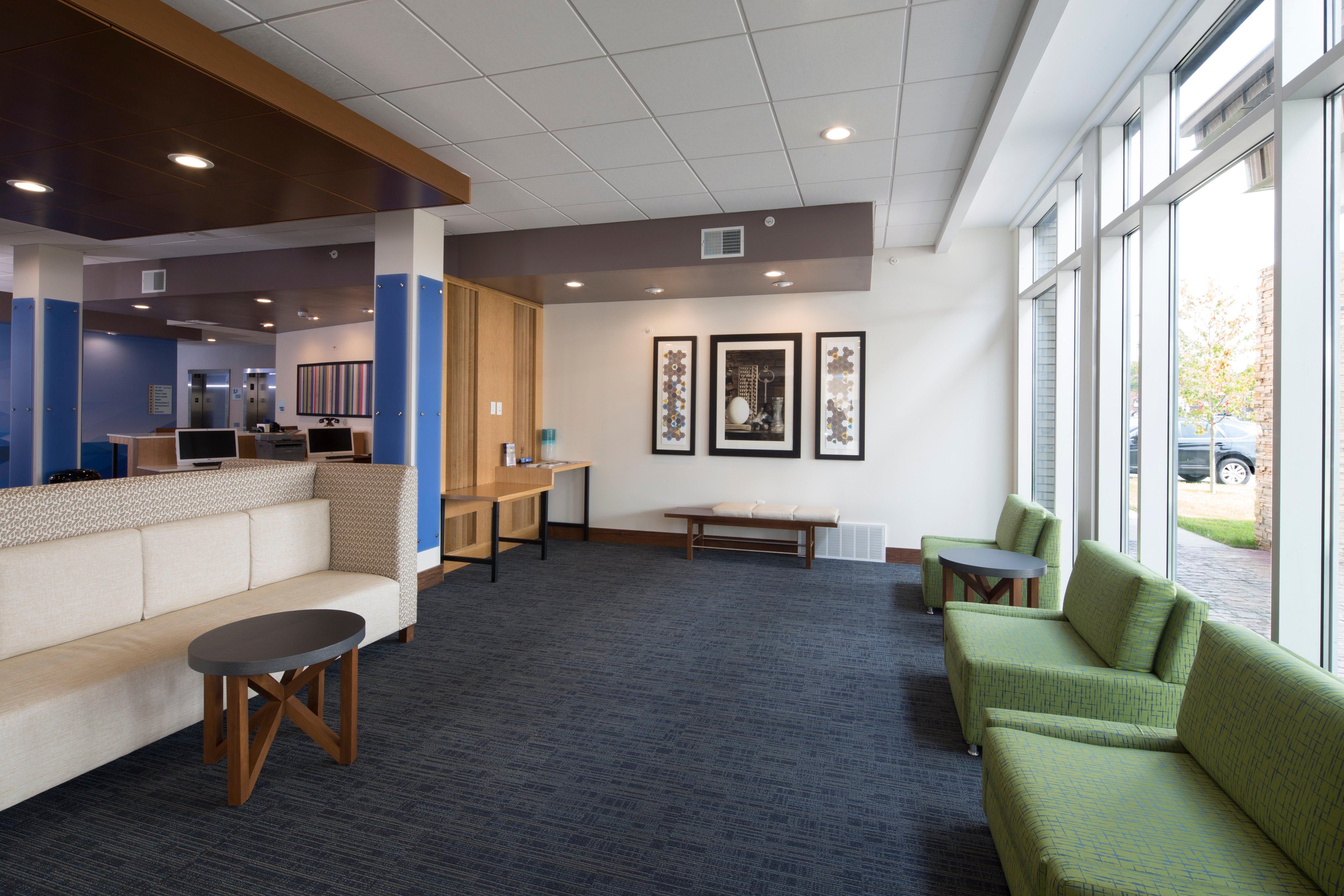 Holiday Inn Express & Suites Alpena - Downtown By Ihg Экстерьер фото