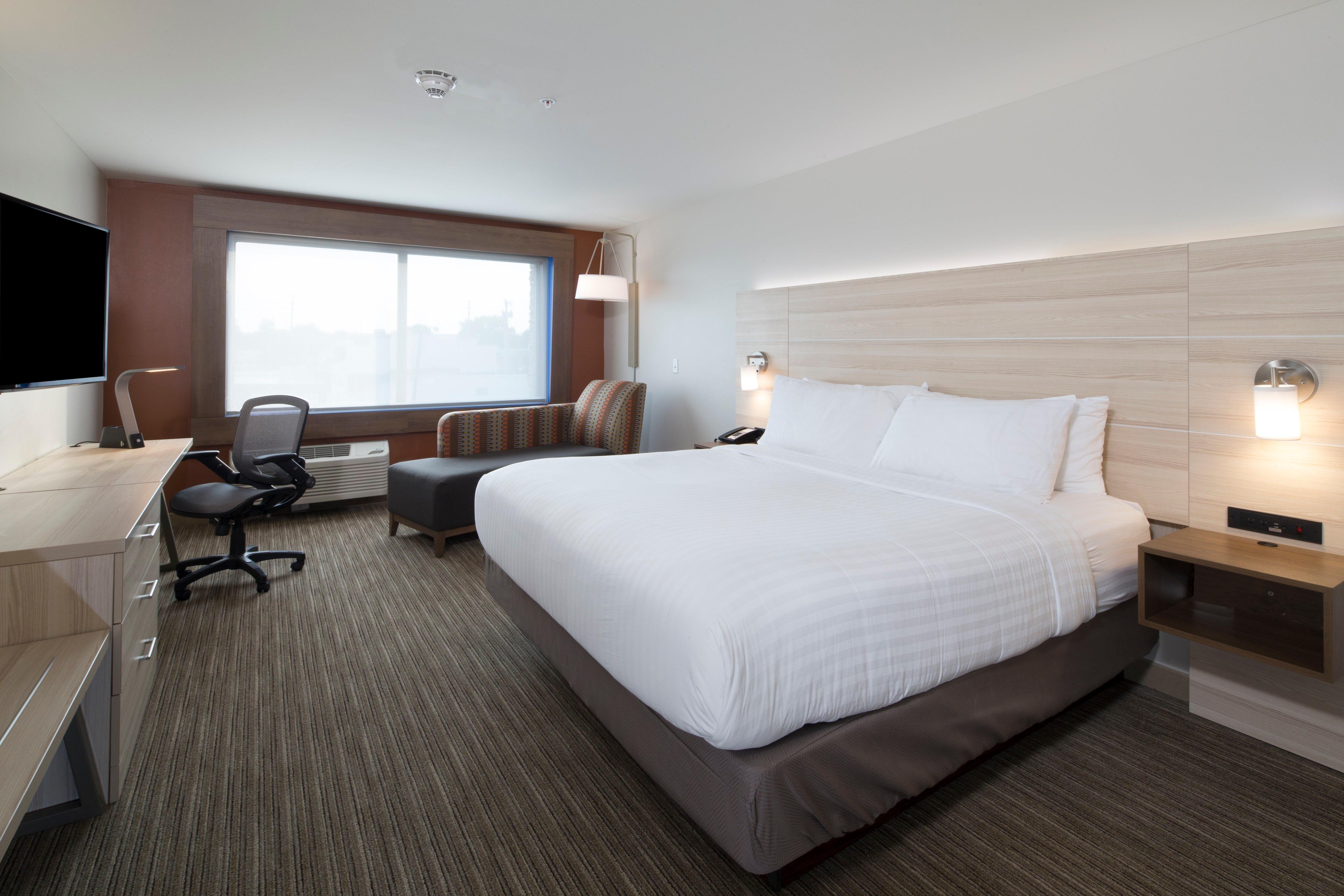 Holiday Inn Express & Suites Alpena - Downtown By Ihg Экстерьер фото